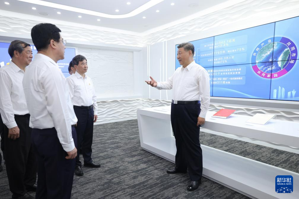 习近平在福建考察时强调 扭住目标不放松 一张蓝图绘到底 在中国式现代化建设中奋勇争先(图13)