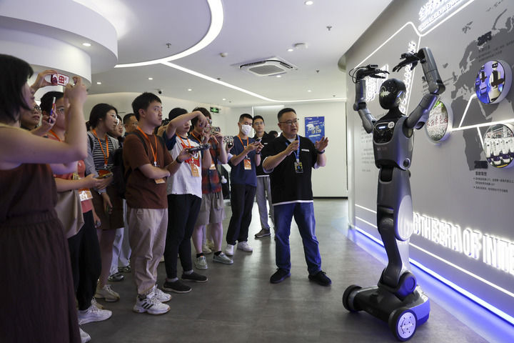 凝聚复兴伟力 绘就时代华章——2025年宣传思想文化事业开创新局面(图11)