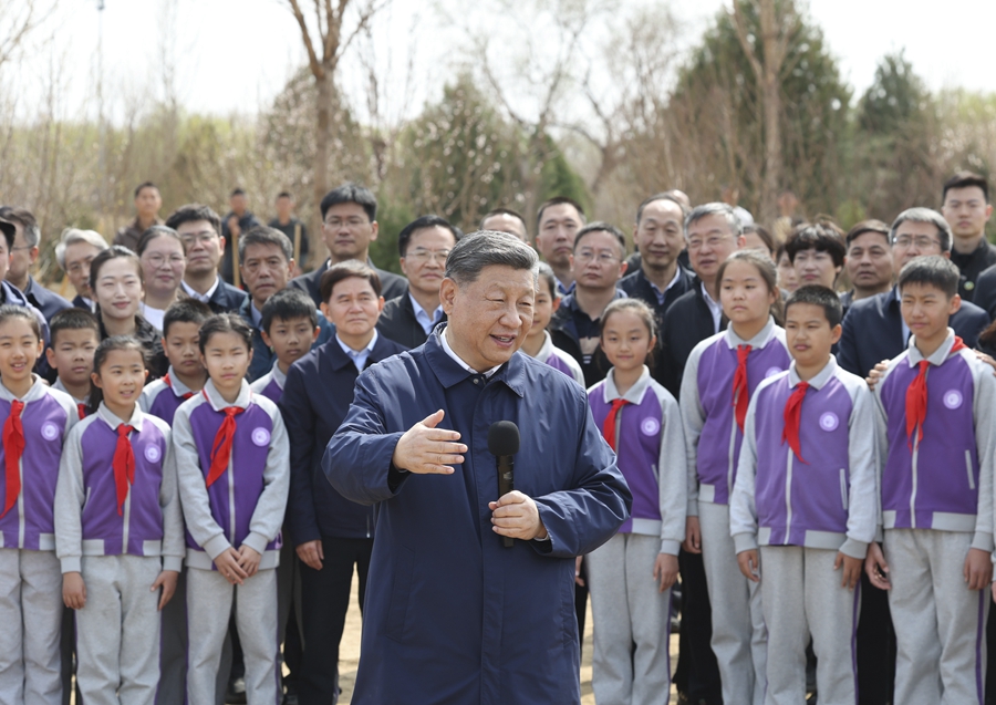 习近平在参加首都义务植树活动时强调 为山川大地增添锦绣 让中国式现代化底色更加亮丽(图6)
