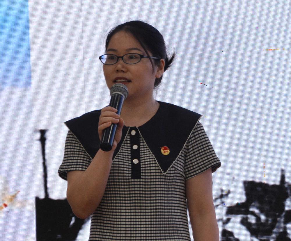 雷竞技官网网站登录举办 “勇立五四潮头 续写百年辉煌”主题演讲比赛(图8)